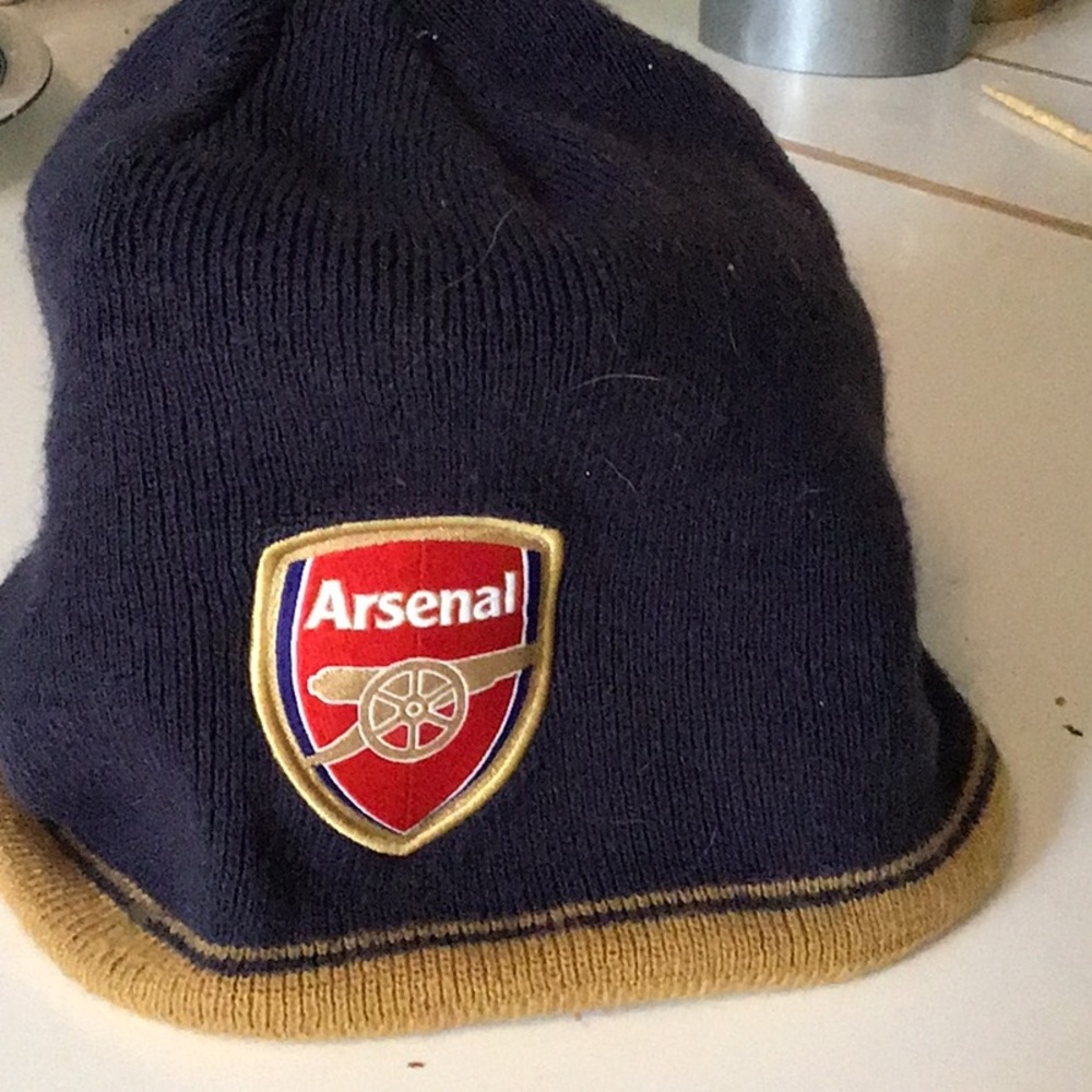 Reversible Pumas Arsenal Beanie